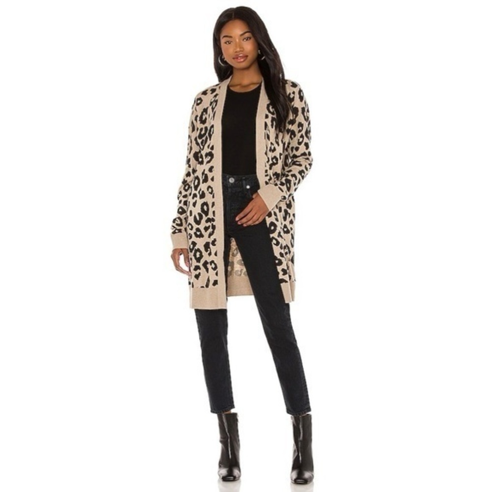 Sanctuary Play Cardi in Dark Exploded Spots
Nordstrom size 1x plus cardigan